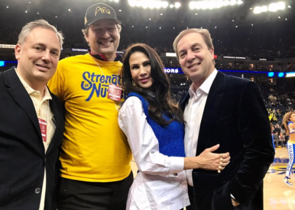 Hellmuth-and-Golden-Warriors-owner-et-al-609x433.png