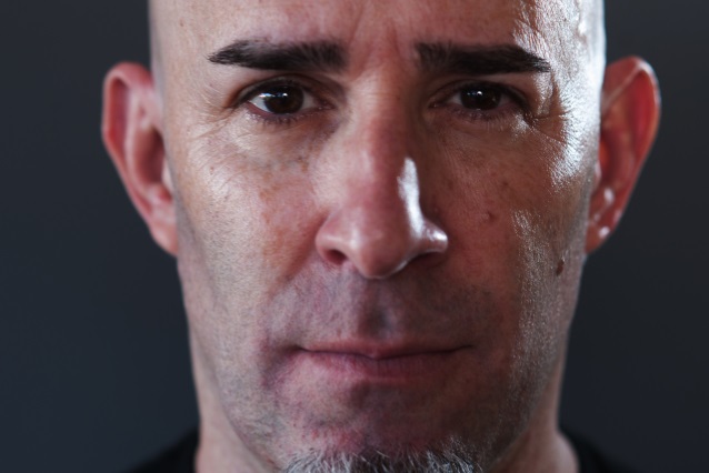ANTHRAX's SCOTT IAN Says He Became A Professional Poker Player For Four Or Five Years