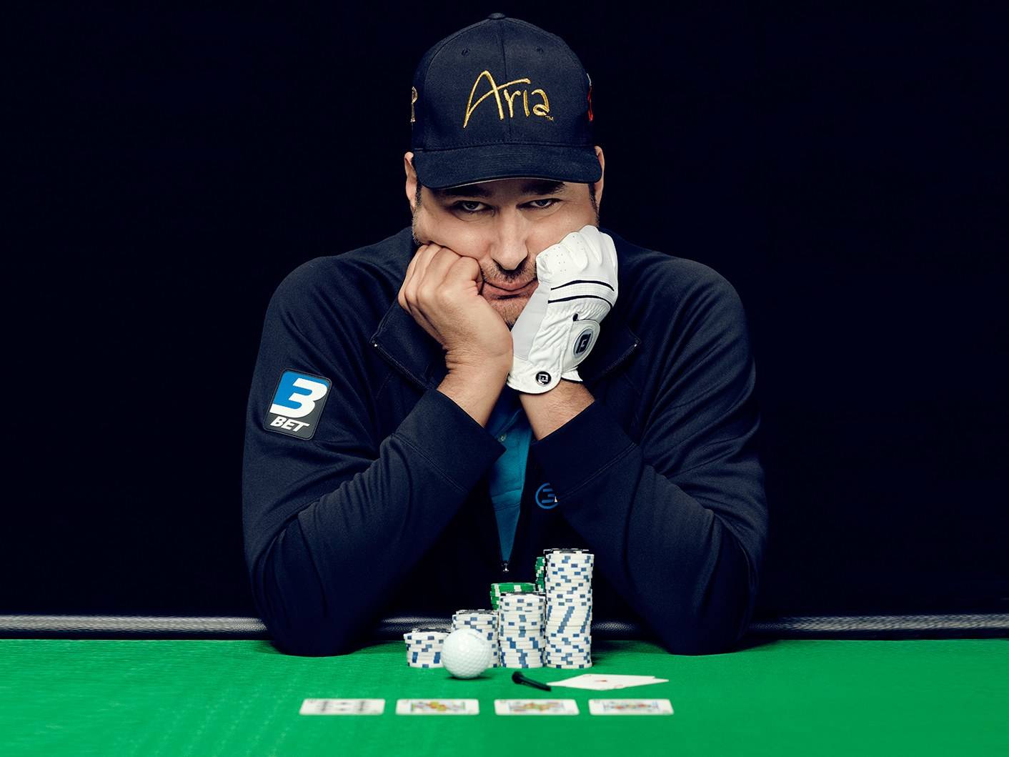 Poker-champion-Phil-Hellmuth-portrait.jpg