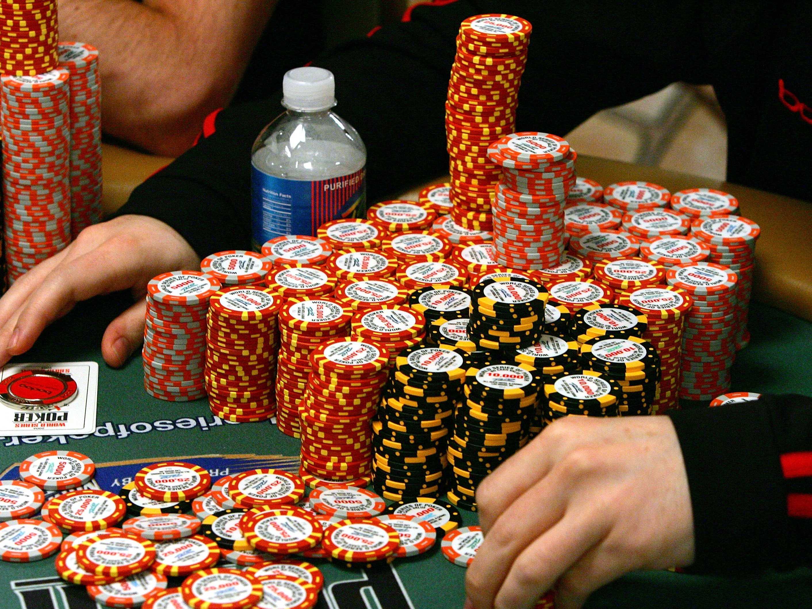 扑克玩家Justin Lapka被指责在WSOPC赛事中“多领了筹码”