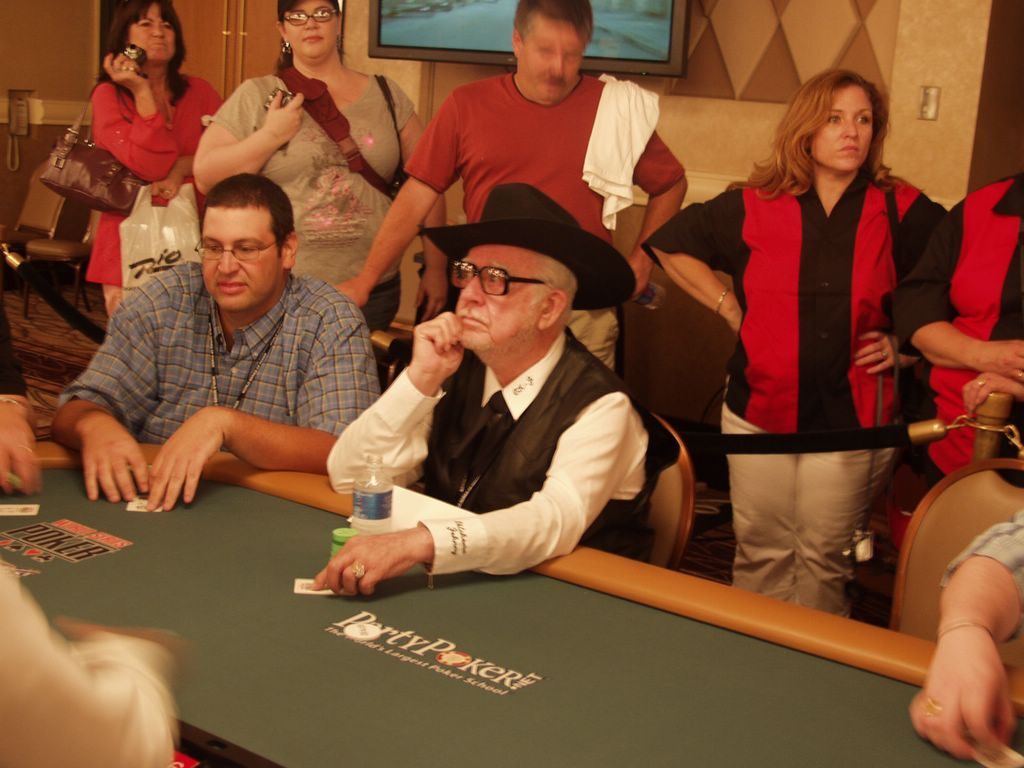 扑克前辈赛提倡者“Oklahoma” Johnny Hale逝世，享年92岁